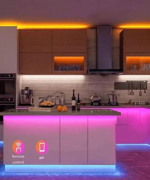 شريط إضاءة LED RGB مع جهاز تحكم عن بعد - ديكور الغرف والجدران